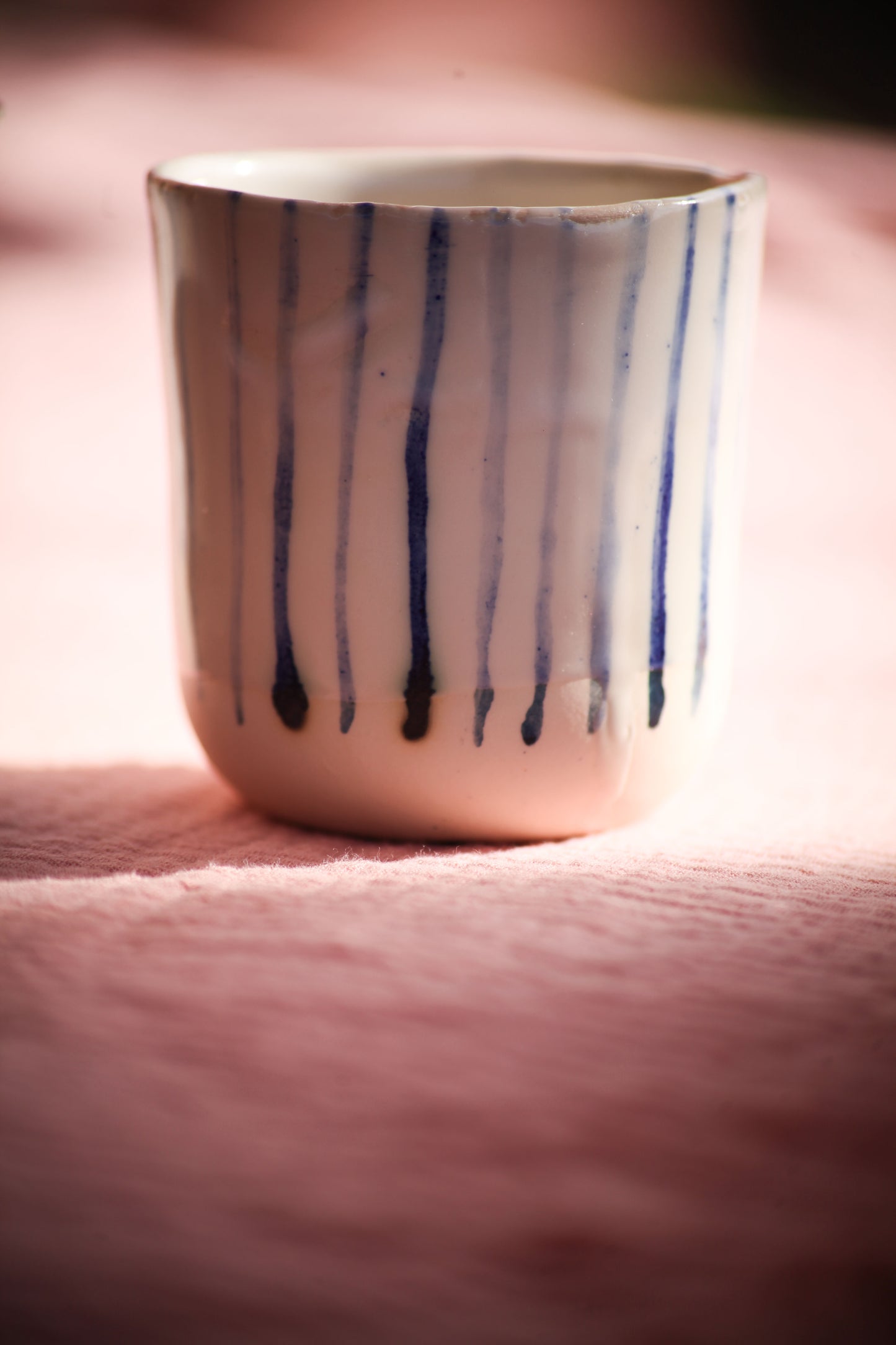 Gobelet  lignes bleus